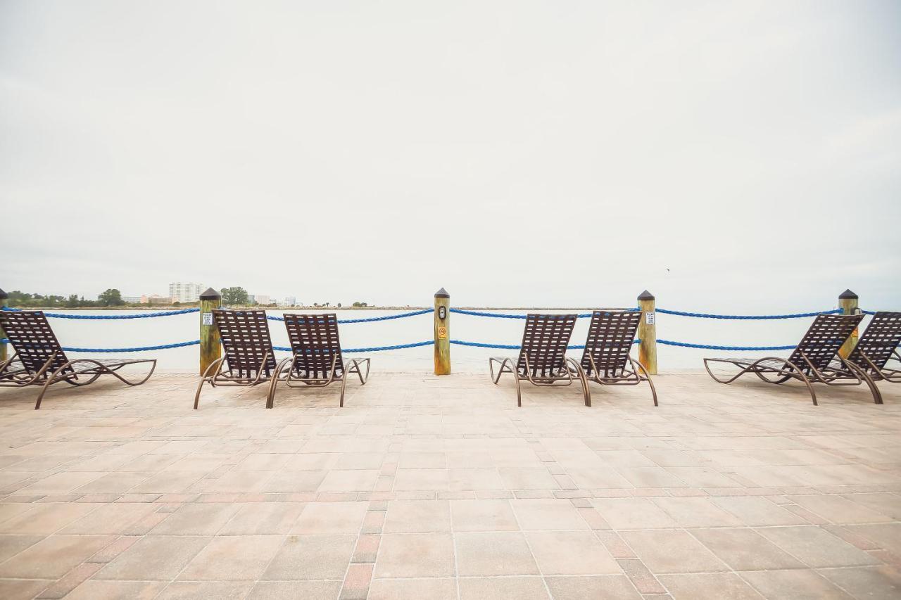 Holiday Inn & Suites Clearwater Beach By Ihg Екстер'єр фото
